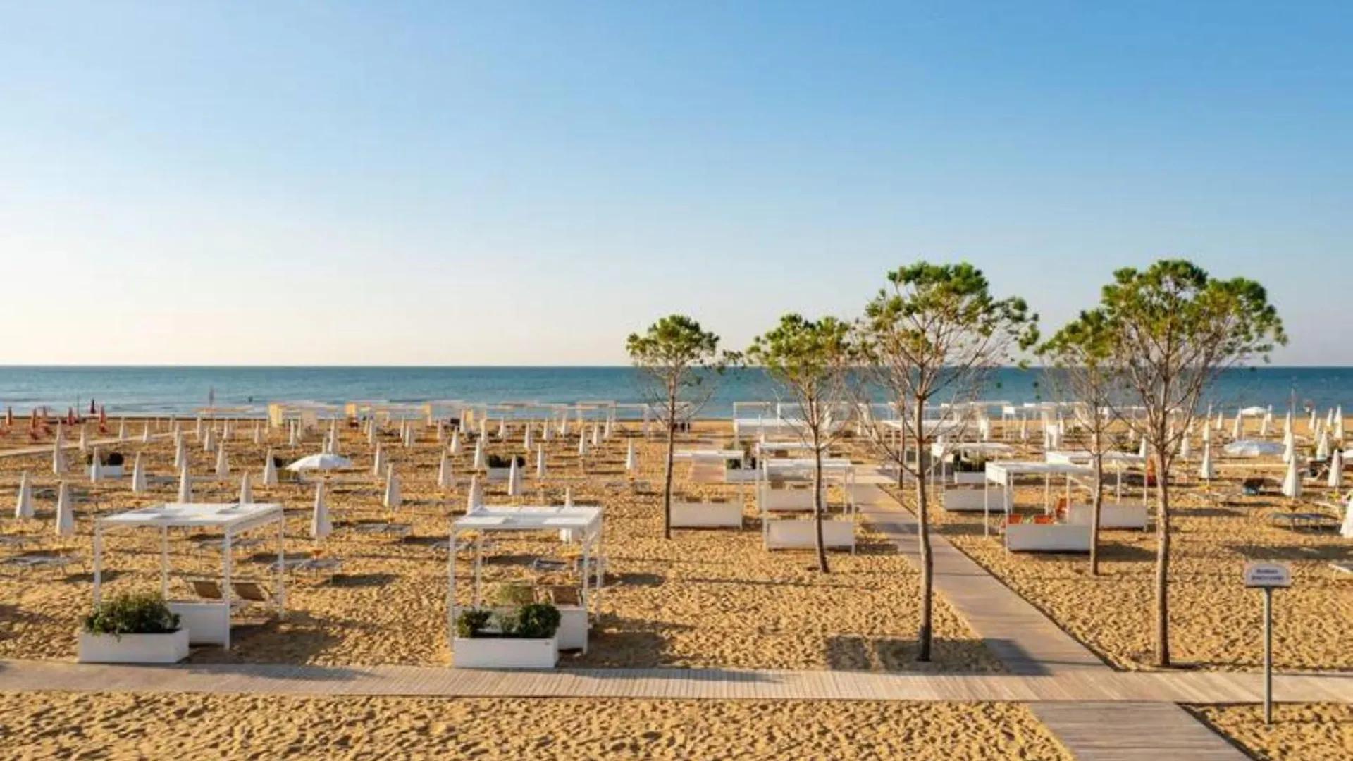 Comfortable Flat For 4 Guests By The Beach Bibione 0*,